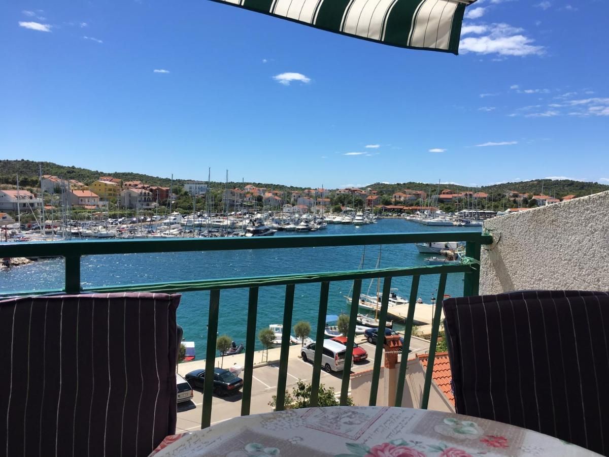 Balkon - Apartmani Klarin Jezera, Jezera