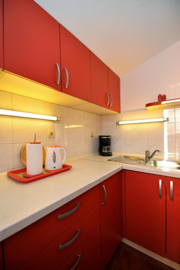 Kuhinja - Apartmani Klarin Jezera, Jezera