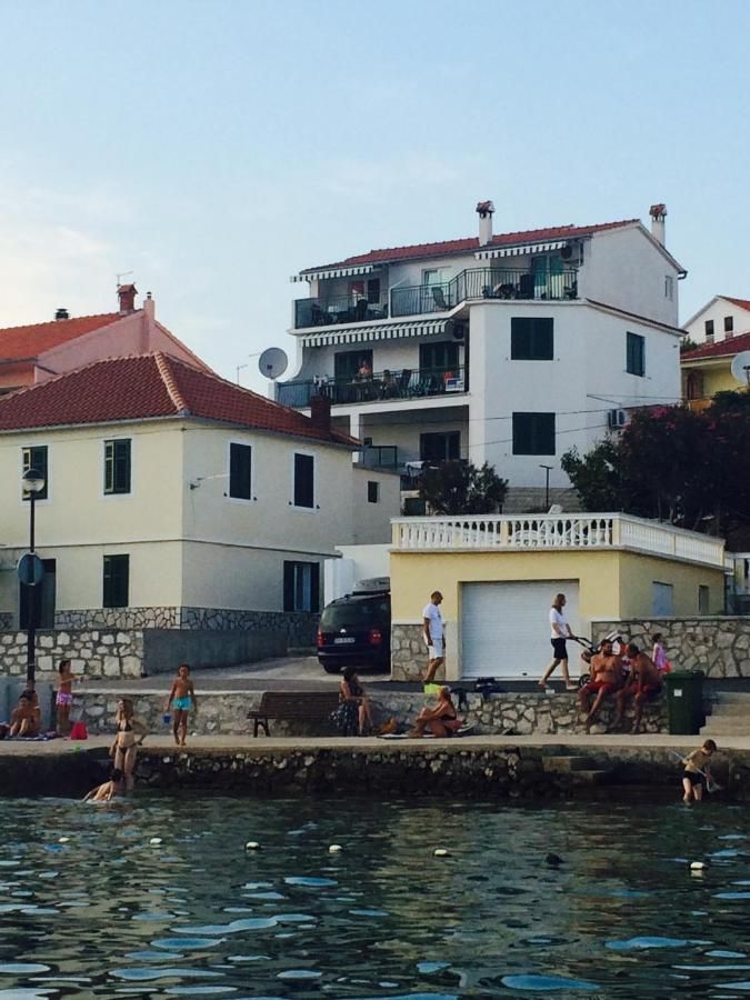 Kuća - Apartmani Klarin Jezera, Jezera