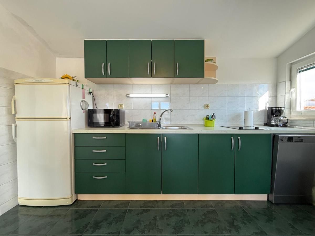 Kuhinja - Apartmani Klarin Jezera, Jezera